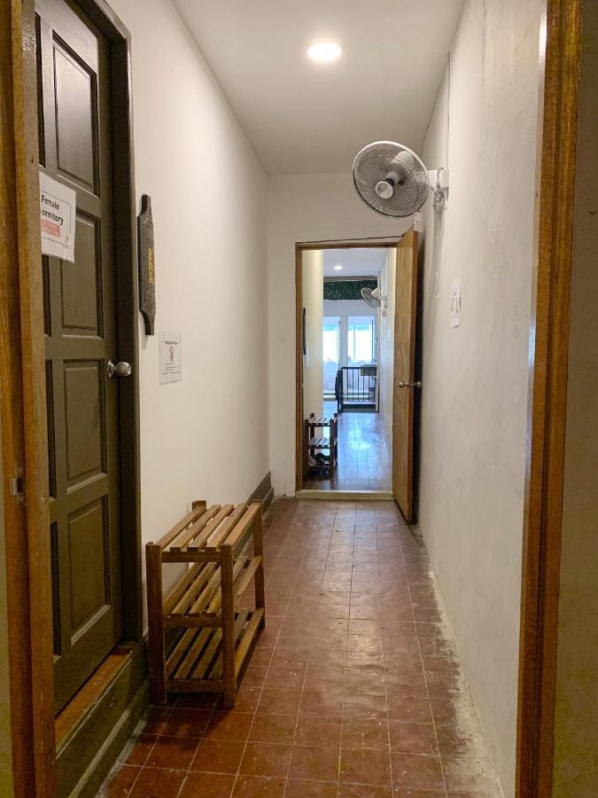 古晋犀鸟巢酒店 外观 照片