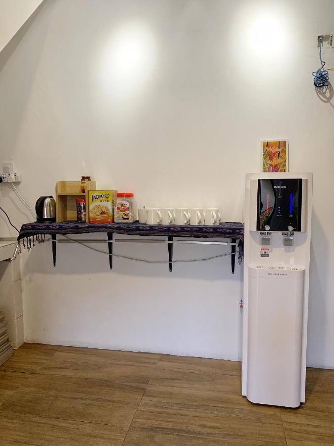 古晋犀鸟巢酒店 外观 照片
